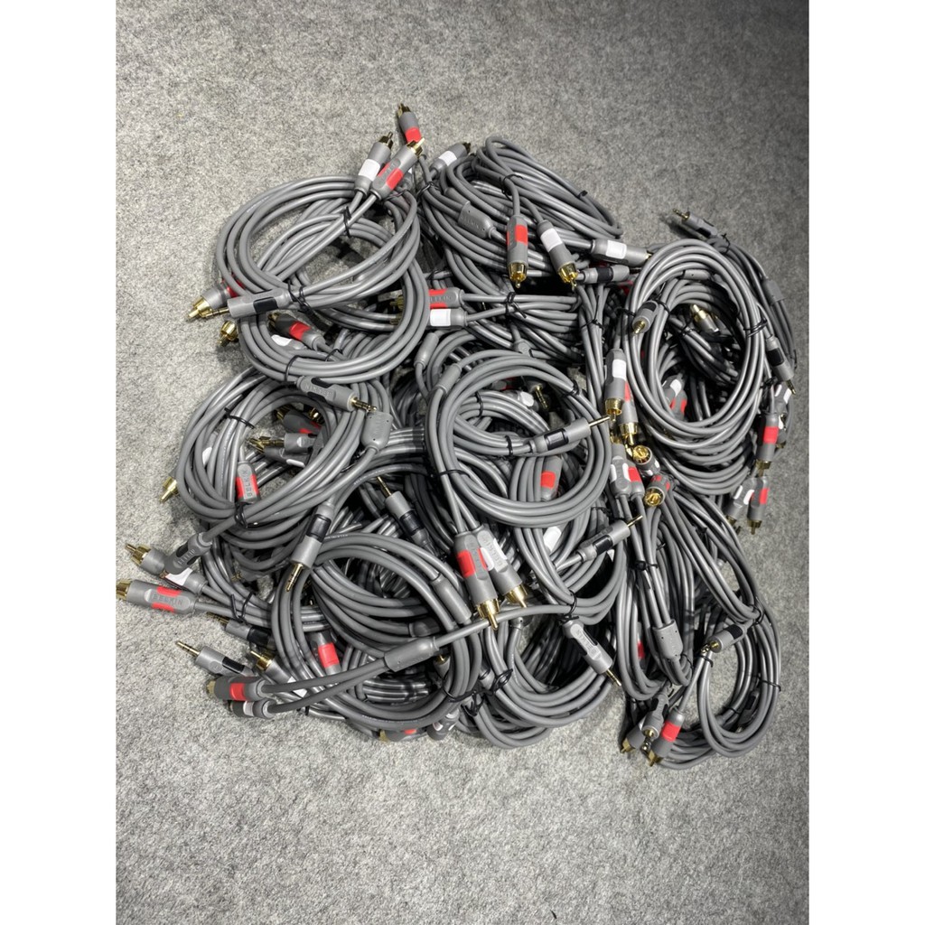 Dây 3.5li ra 2 bông sen của Belkin nguyên zin bãi Đức