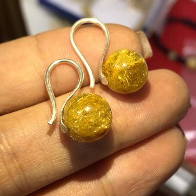 Bông tai bạc phong thủy