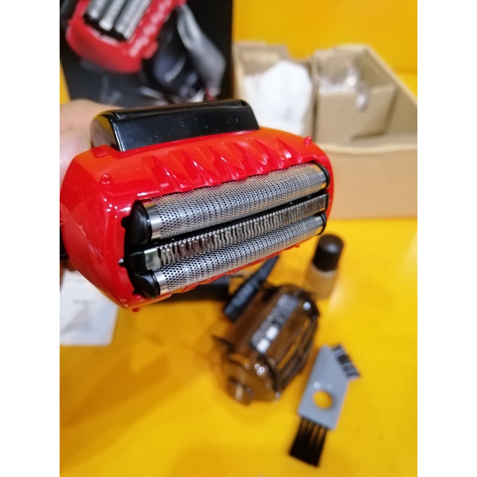 Máy cạo râu nội địa Nhật Panasonic ES-ST2R (mã 64)