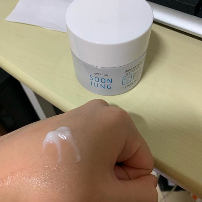 Kem Dưỡng ẩm cho da nhạy cảm Soon Jung Hydro Barrier Cream