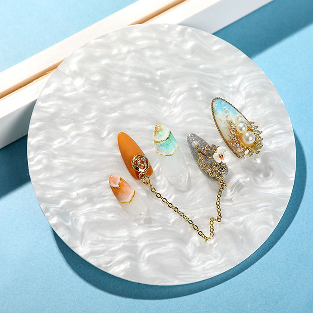 Khay Trưng Bày Mẫu Móng Tay Giả Nghệ Thuật Độc Đáo