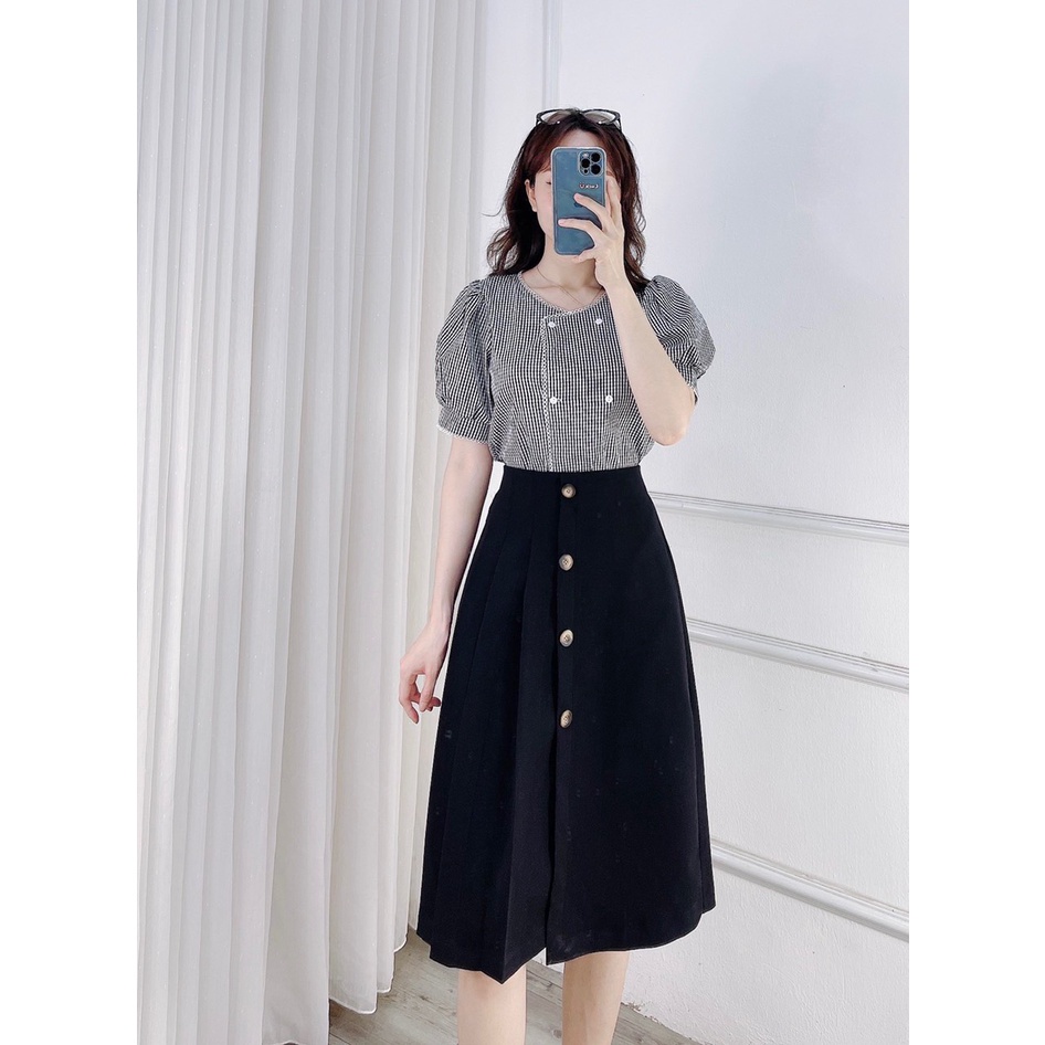 Chân váy nữ xếp ly phối cúc dáng dài trẻ trung