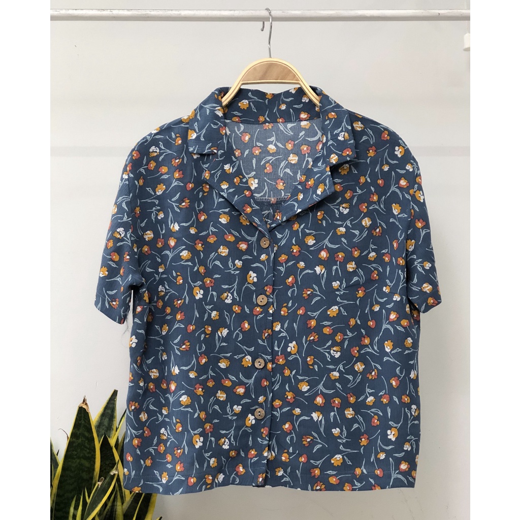 -Áo sơ mi form lửng cổ danton nút gỗ Vintage ulzzang K-style