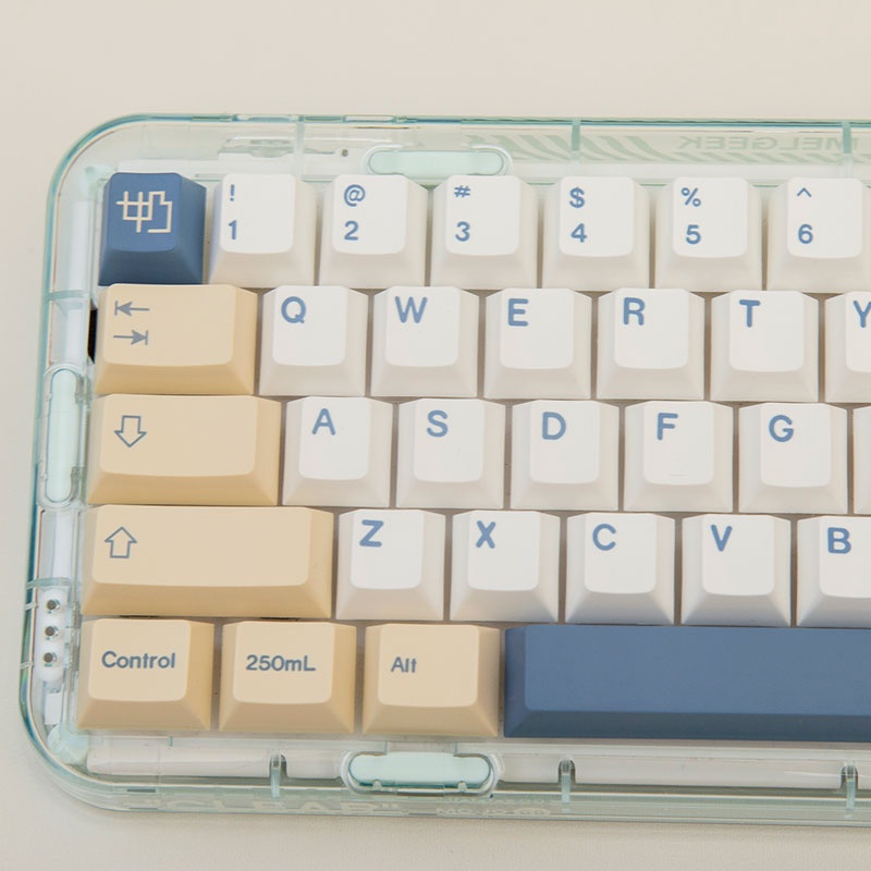 GMK soy milk  Keycaps 135 Keys PBT Material Cherry profile Suitable For 61/68/71/84/87/96/104 And Other Mechanical Keyboards