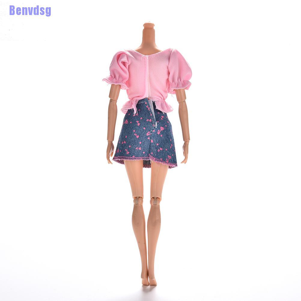 Bộ 2 Món Áo Thun Hồng + Chân Váy Jean Xanh Dương Cho Búp Bê Barbie
