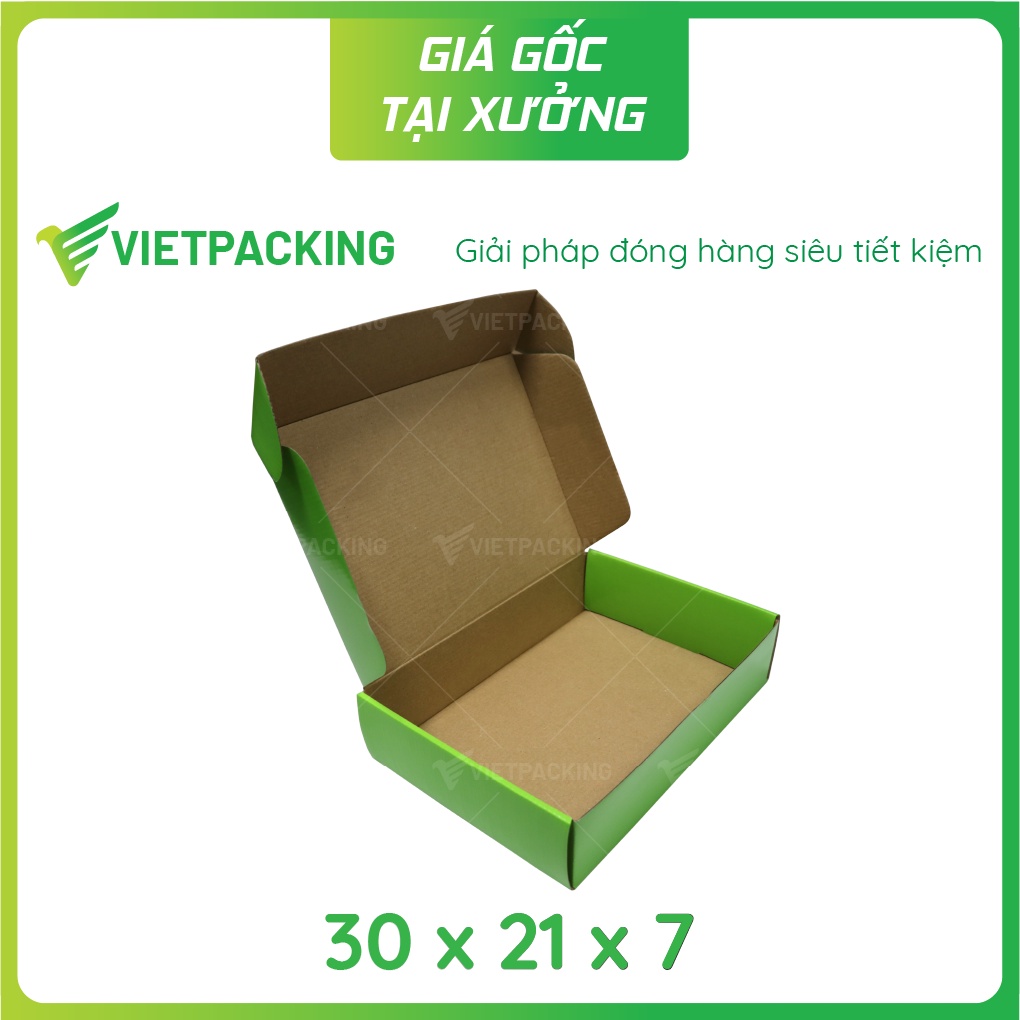 30x21x7 - 8 hộp carton nắp gài hông màu xanh lá phủ vecni đựng quần áo V1004