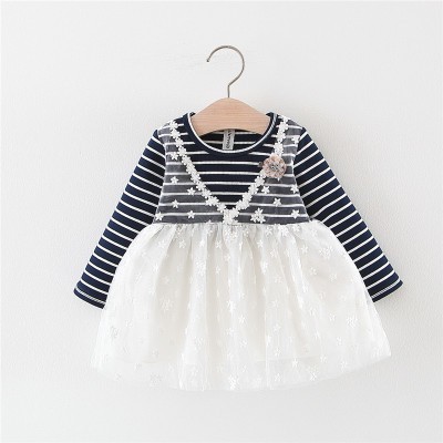 váy thu đông bé gái họa tiết kẻ phối ren trắng thêu hoa xinh xắn size 0-3 tuổi VT04