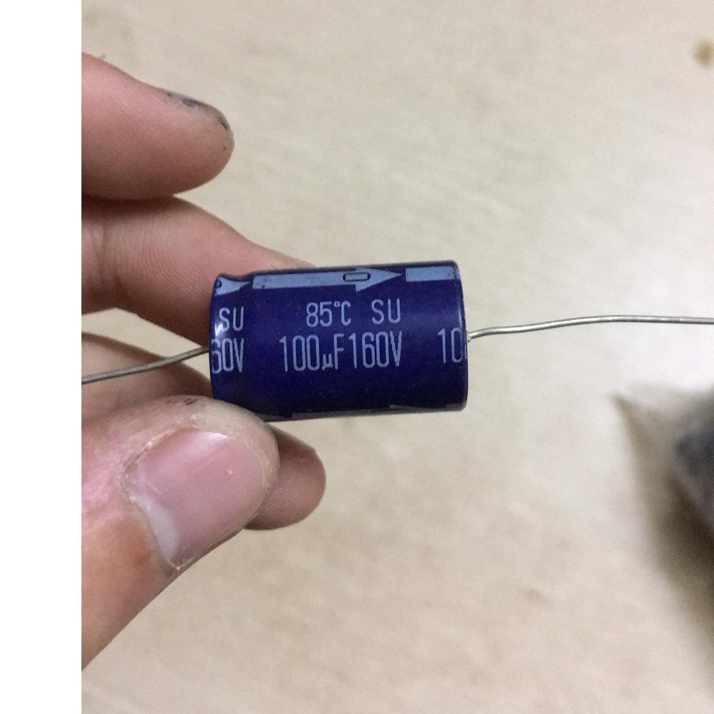 Tụ điện Panasonic 100uF/160V 100uF 160V
