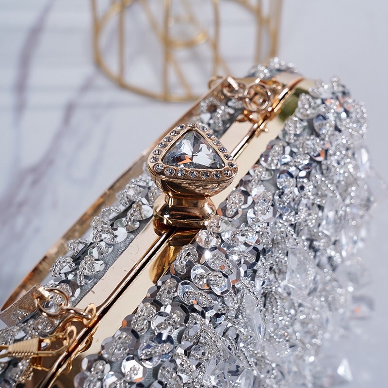 TÚI XÁCH ĐÍNH ĐÁ SIÊU SANG CHANH CẦM TAY