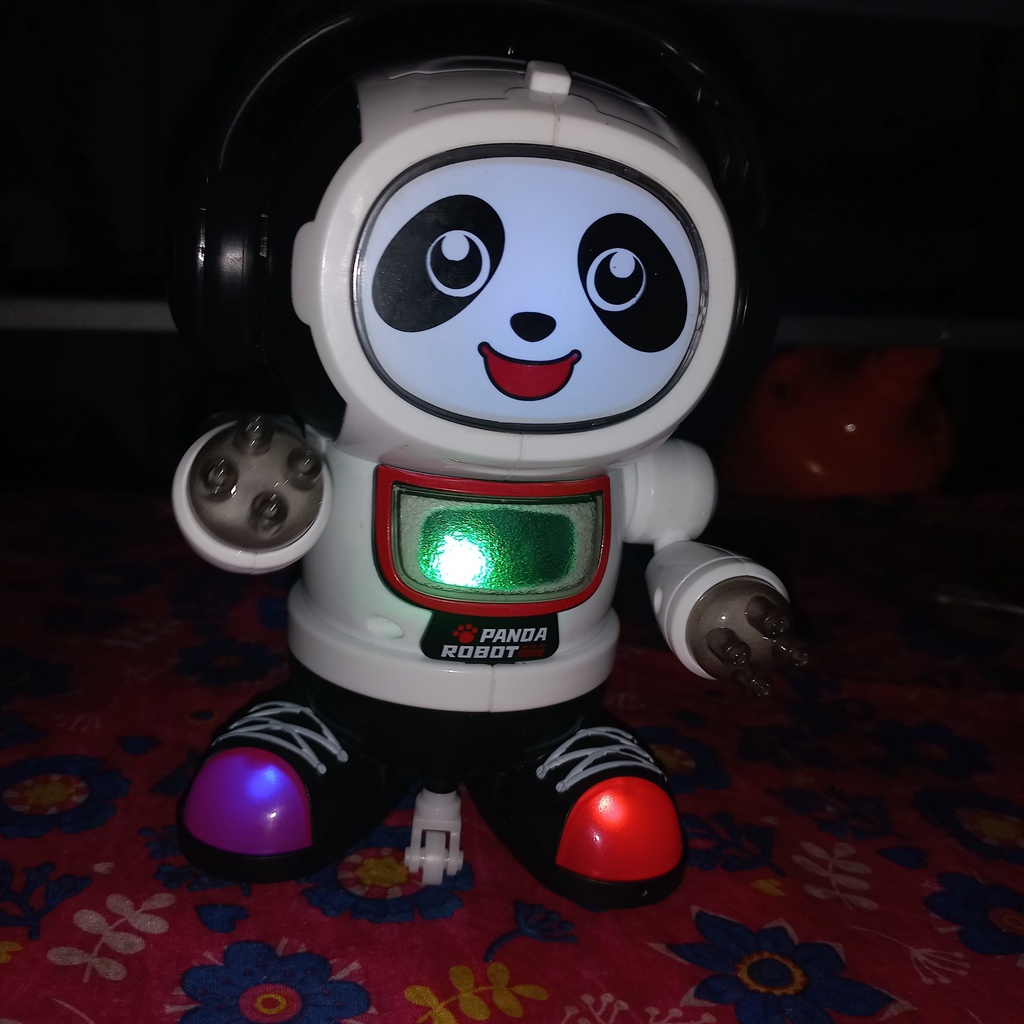 Robot Panda chiếu sáng biết hát nhảy Rô bốt Gấu Trúc Dance hiệu ứng đèn Led đẹp mắt tặng kèm pin và cán đèn trung thu