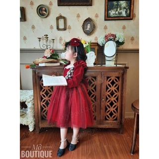 Váy đỏ nơ cổ điển bé gái