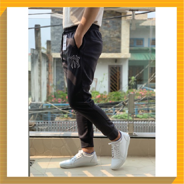 Có Bo Chân, Vải Rất Đẹp, Bảo Hành 3 Tháng.