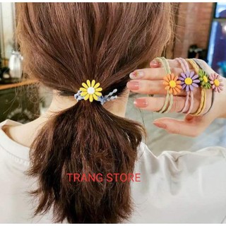 Cột tóc hoa cúc siêu xinh