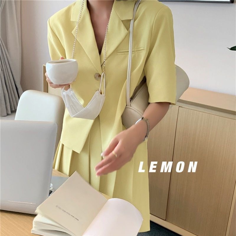 Set Áo Khoác Ngắn Tay Form Rộng + Chân Váy Xếp Ly Thời Trang Nữ