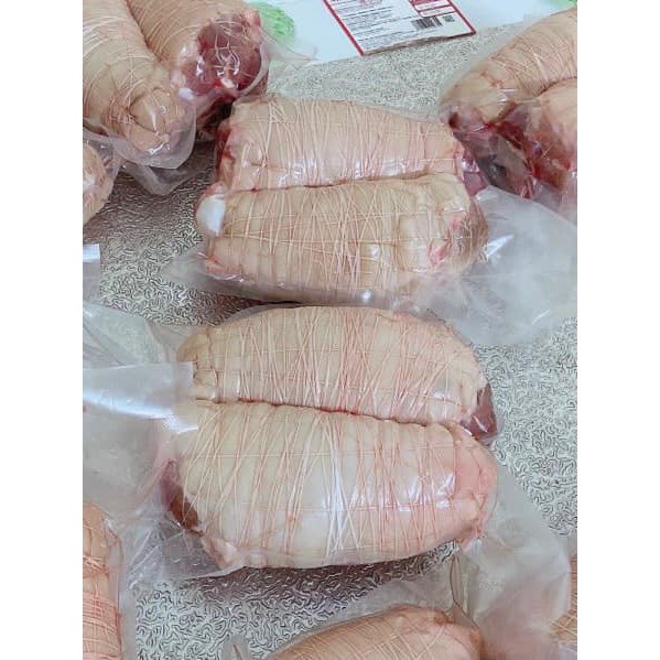 BẮP HEO CUỘN CHỈ 850G-1KG