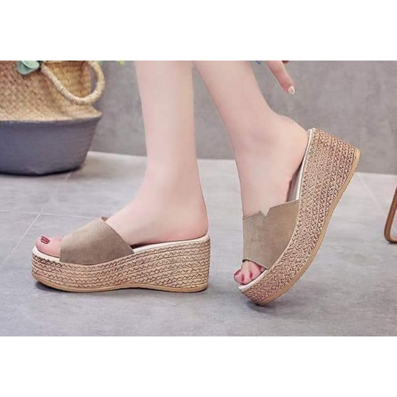 Dép xuồng bện cói