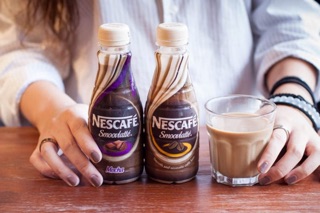 1 thùng Cafe chai nescafe smoovlatte 