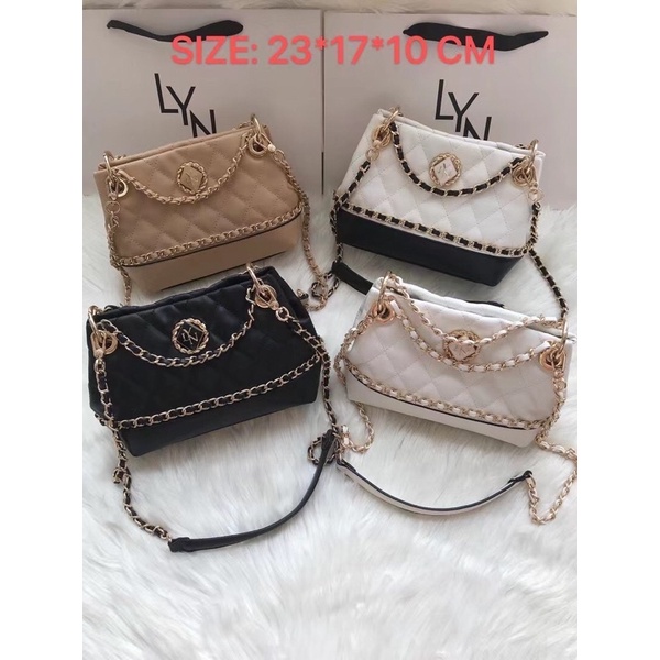 Túi Lyn hobo đeo chéo ô trám