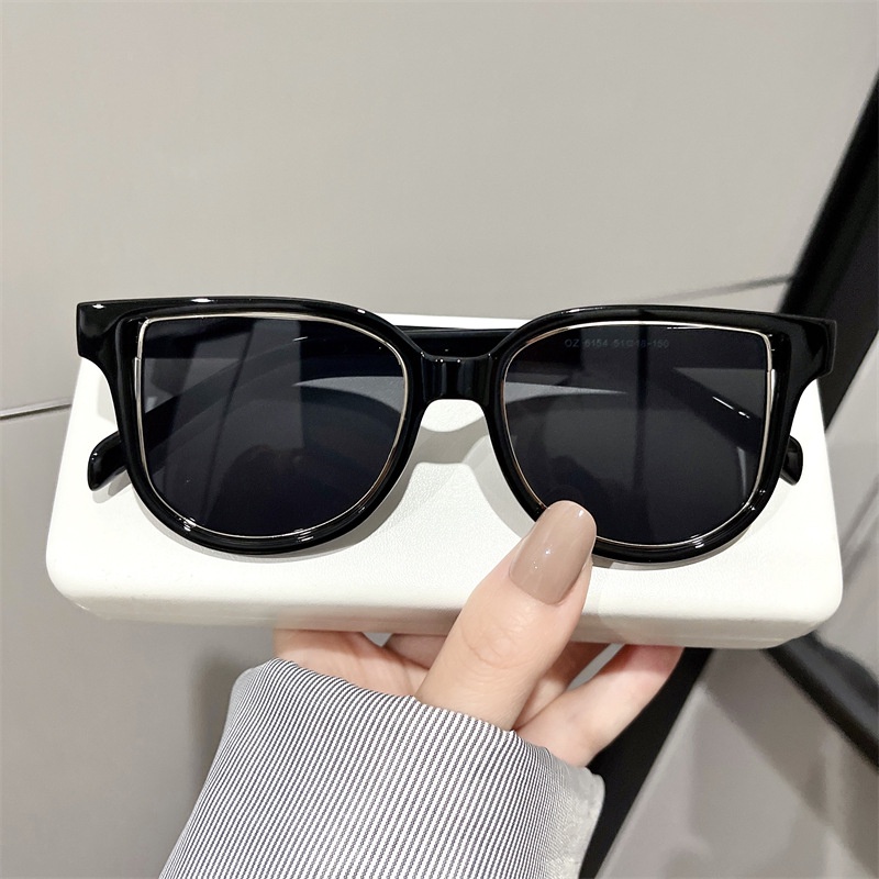 Kính Mát Gọng Vuông Phong Cách Retro Thời Trang