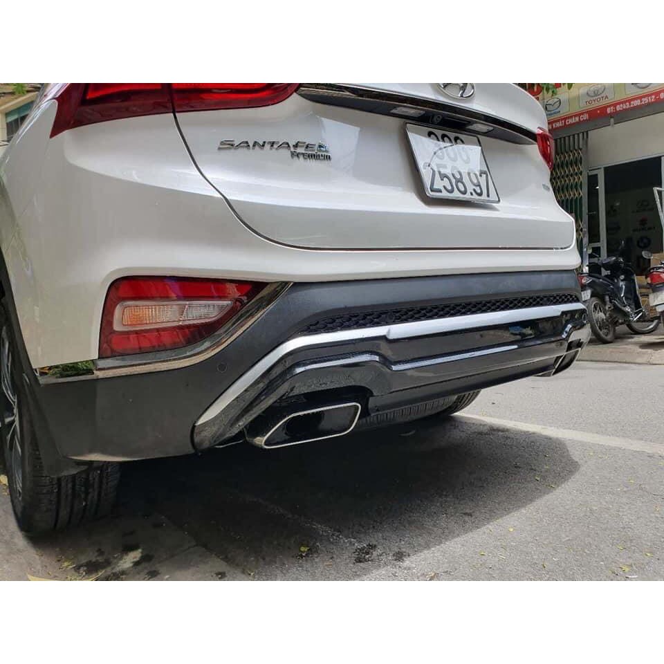 LIP CHIA PÔ XE HYUNDAI SANTAFE 2019 - 2020 NHỰA ABS MẠ KÈM ỐNG XẢ INOX ( BẢN MÁY XĂNG)