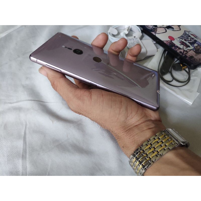 Điện thoại Sony Xperia XZ2 chống nước