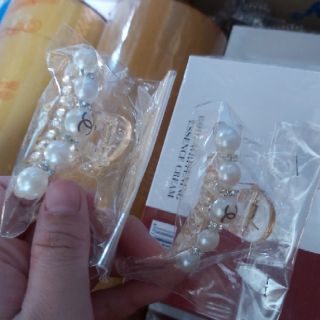 Kẹp tóc chữ T đính đá và hạt ngọc