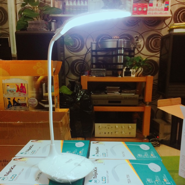 Đèn Led 18 bóng – pin dự phòng