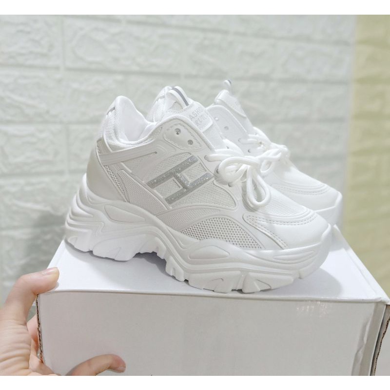 Giầy thể thao nâng đế chữ H 9phan