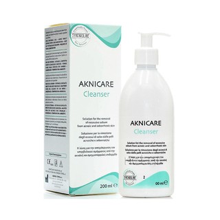 Gel rửa mặt giảm mụn viêm, mụn mủ Aknicare Cleanser 200ml