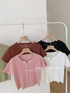 Áo len croptop khuy