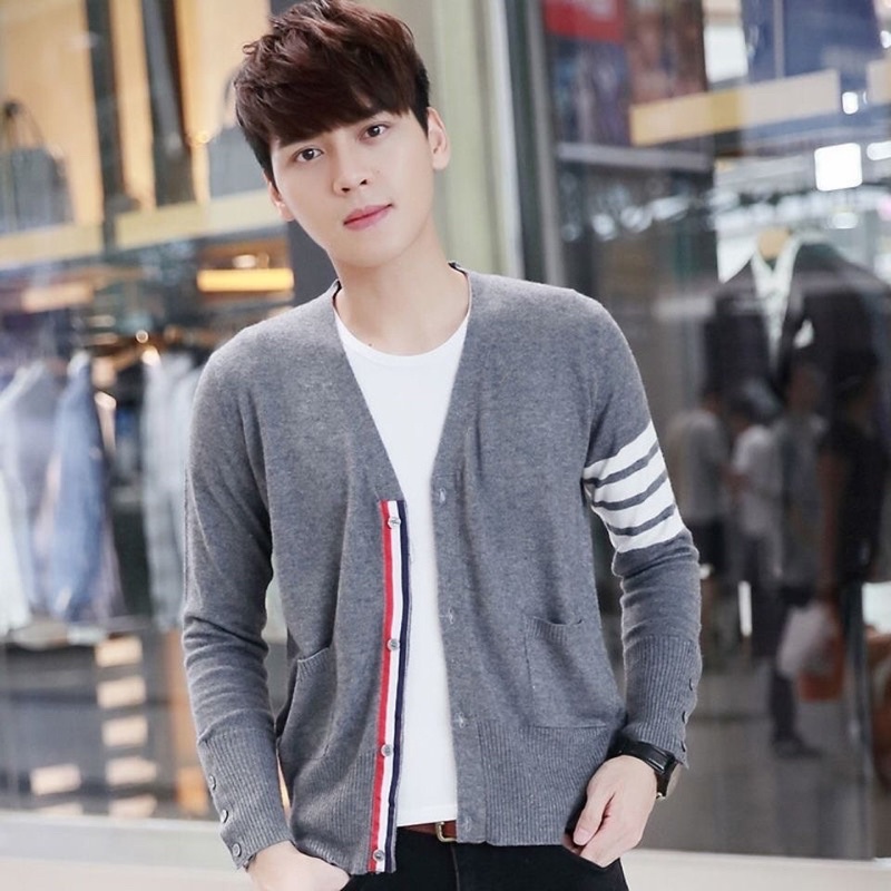 Áo Khoác Len cardigan cài cúc Thom 4 vạch