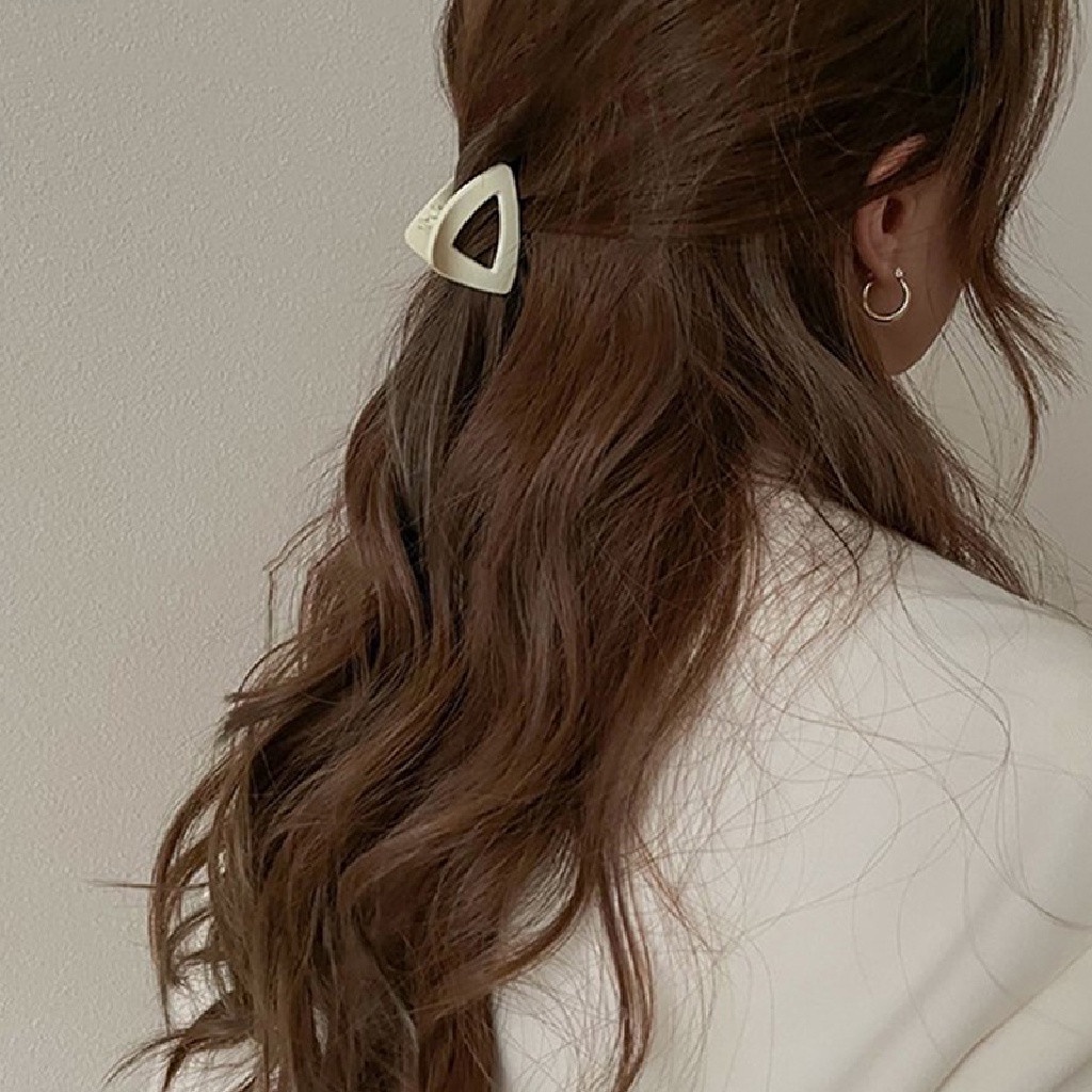 Kẹp Tóc Hình Tam Giác Thời Trang Hàn Quốc Cho Nữ