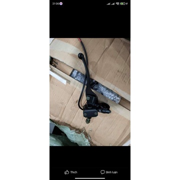 Củ dầu trên xe điện