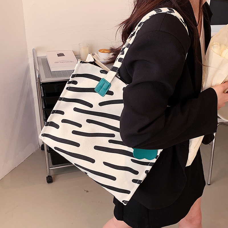 Túi Tote Vải Canvas Kẻ Sọc Trắng Đen Thời Trang Mùa Hè 2022 Cho Nữ