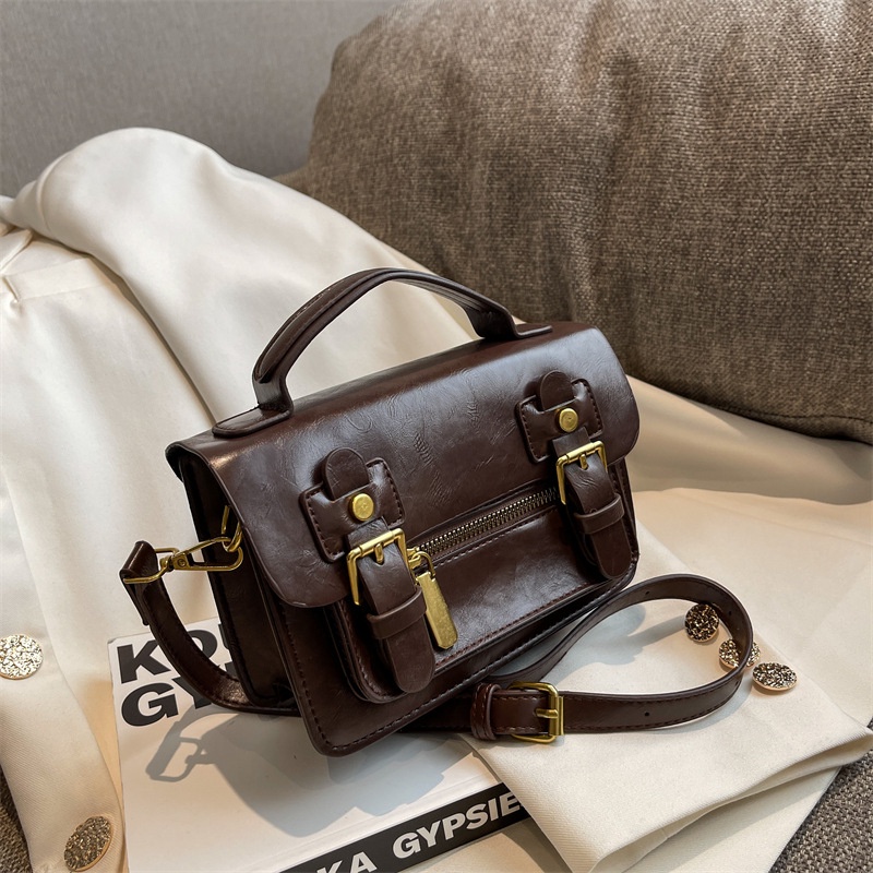 Túi Đeo Chéo Màu Đen Phong Cách Anh Quốc Cho Nữ