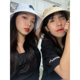 Nón bucket vành cụp phong cách