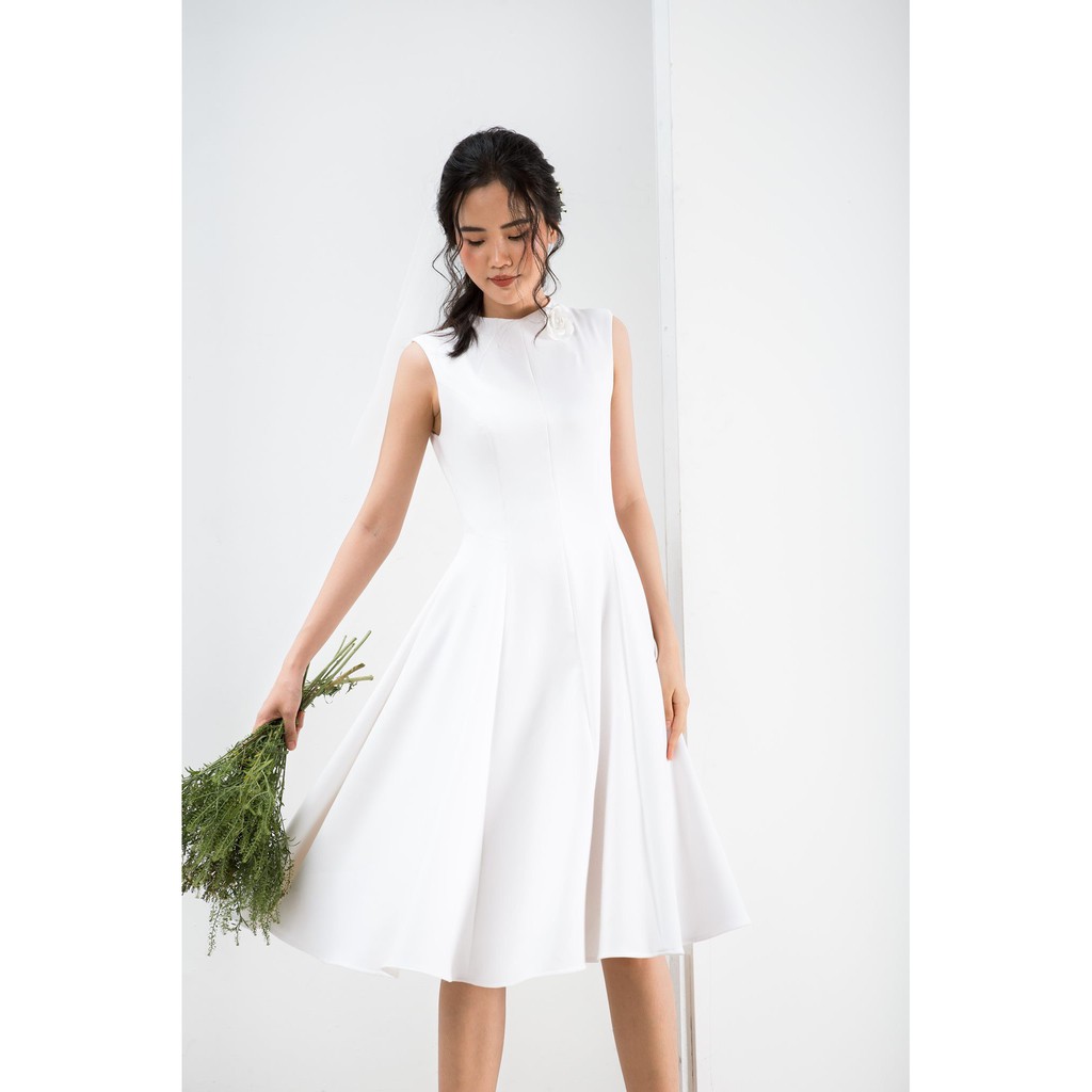 ĐẦM SÁT NÁCH DÁNG XOÈ - D1142 | BigBuy360 - bigbuy360.vn