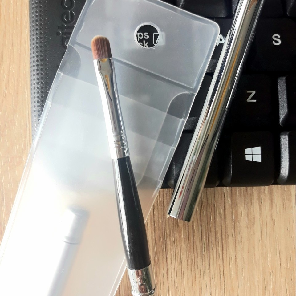 Cọ môi PRO Vacosi LP01 - cọ trang điểm chuyên dụng đầu ngắn