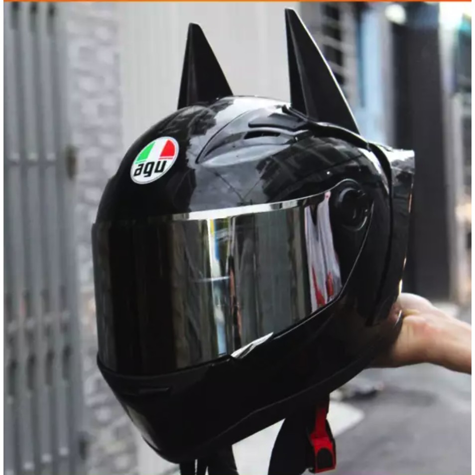 COMBO Mũ fullface AGU đen bóng + đuôi gió AGV + sừng batman (mũ đen bóng)