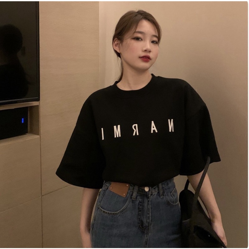 Áo phông unisex in chữ đơn giản dễ phối phong cách năng động