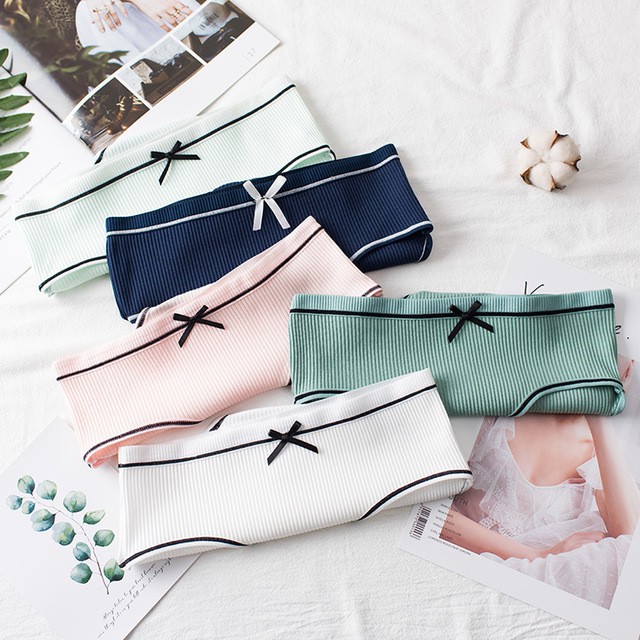 Quần lót vải Cotton mềm thiết kế dễ thương cho bé gái | BigBuy360 - bigbuy360.vn