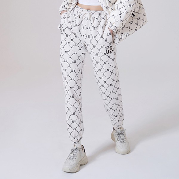 [CHÍNH HÃNG] Quần Training Pant MLB Monogram New York Yankees --- Màu CREAM --- *Authentic*