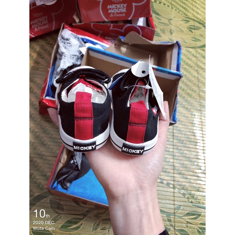 Giày Mickey xuất dư đen trắng bé trai