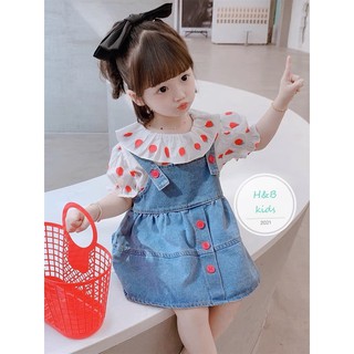 yếm bò phối áo bi bé gái