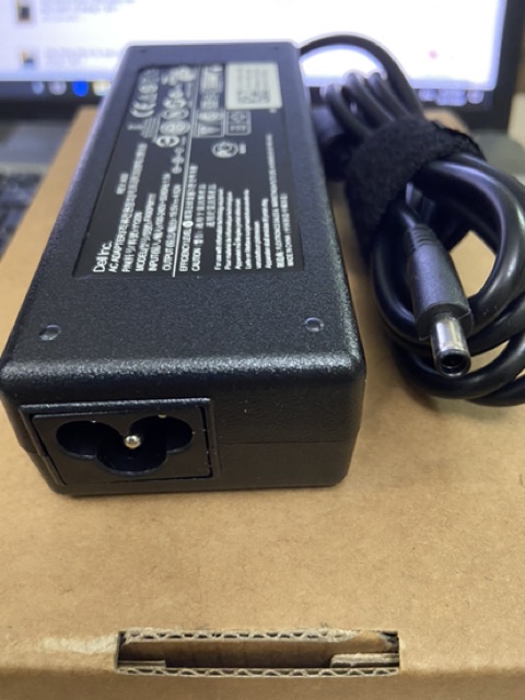 Sạc dell 19.5v-4.62a , bảo hành 12 tháng 1 đổi 1