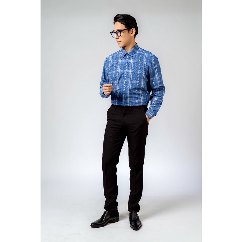 Áo sơ mi dài tay nam OWEN AR23380D công sở Vải Sợi Tre Màu Xanh Navy Kẻ Caro Trắng Dáng Regular Fit Tà Lượn Không Túi