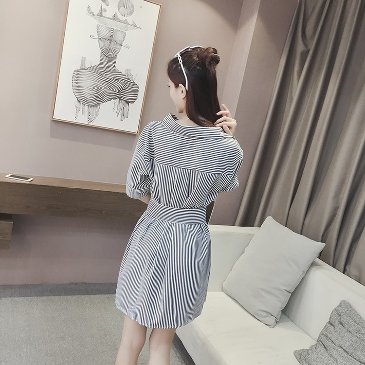 Đầm big size quảng châu sơ mi kẻ sọc giả yếm bên trong áo khoác dính liền D10