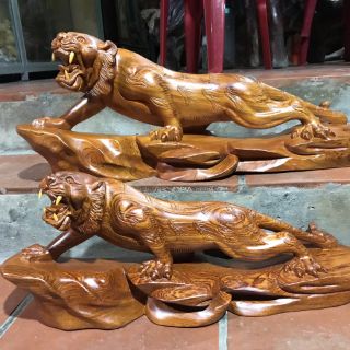 Tượng con hổ gỗ hương