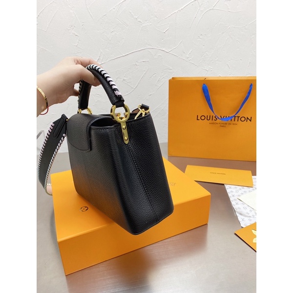 Túi xách nữ LV Capucines FULL BOX