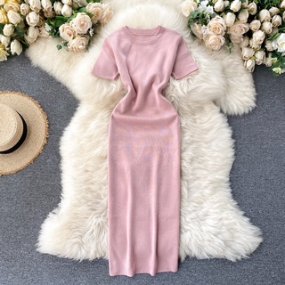 Đầm len montoghi cổ tròn dáng ôm, váy len